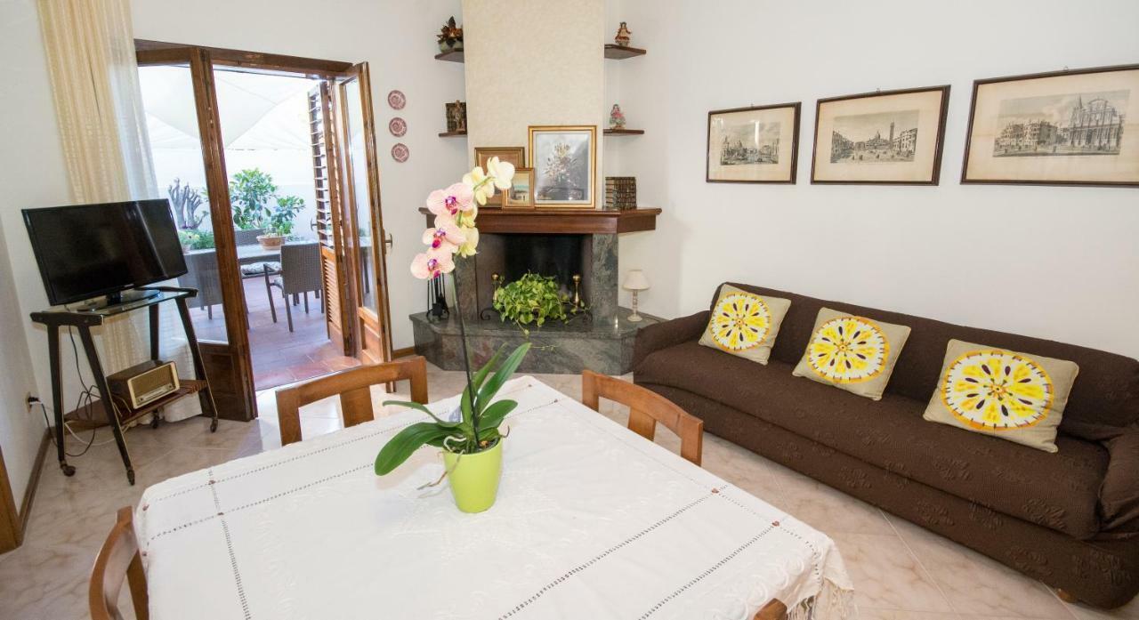 Casa Fedora Apartment Lecce Exterior foto